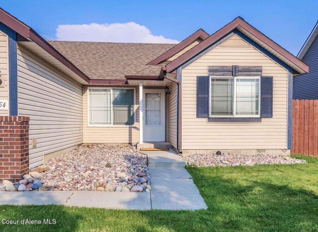 Photo of 3154 Thrush Dr, Post Falls, ID 83854 (MLS # 26-1888)
