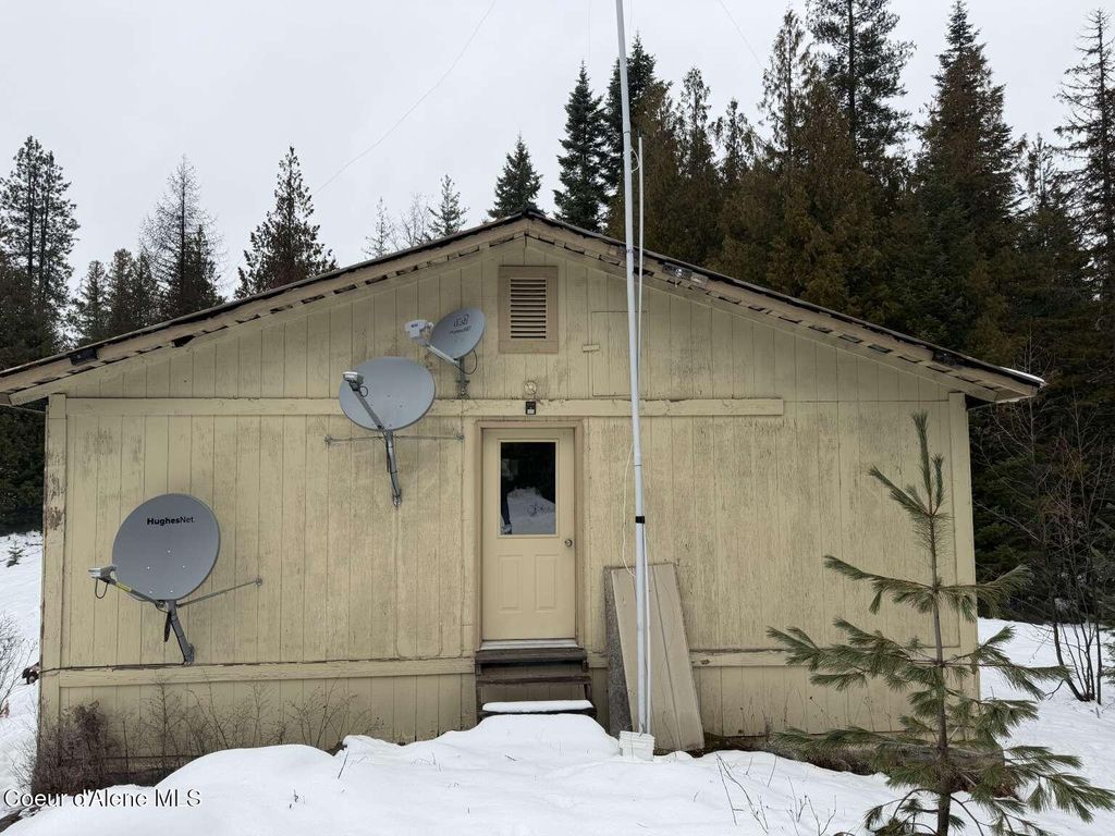 Photo of 849 Gold Creek Ridge Ridge, Sandpoint, ID 83864 (MLS # 26-1281)