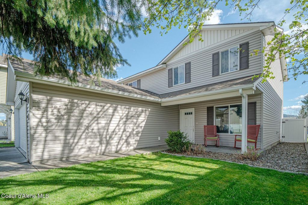 Photo of 3664 Arlington Ln, Post Falls, ID 83854 (MLS # 26-4240)