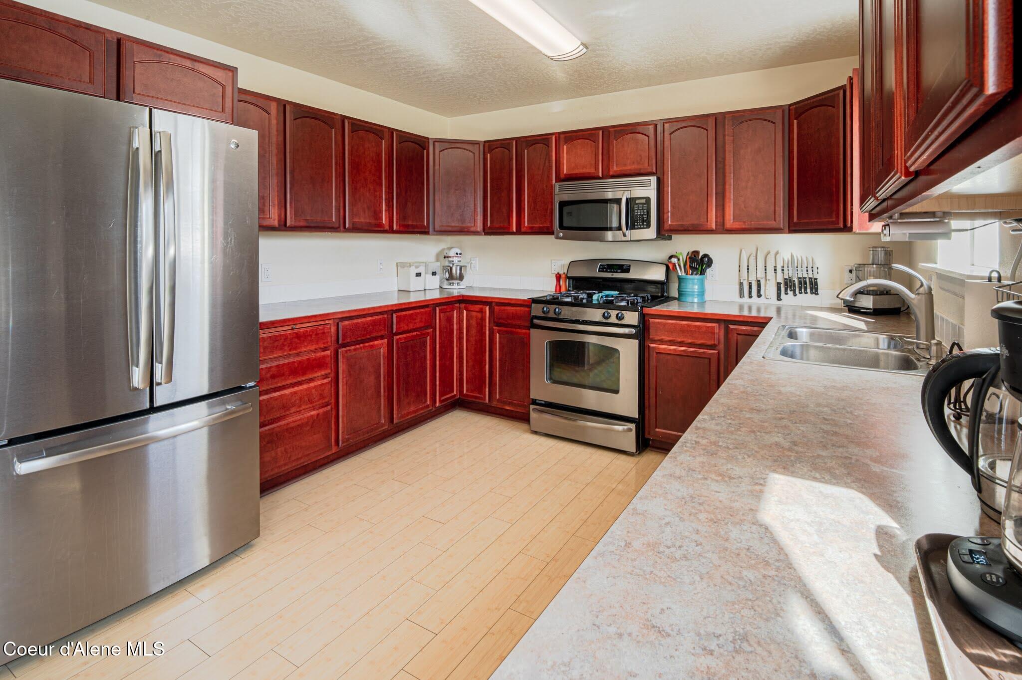 3664 Arlington
