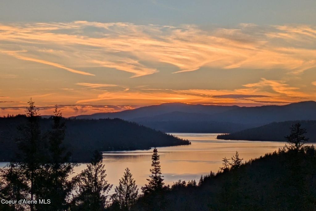 Photo of 3467 Sunset Dr, Harrison, ID 83833 (MLS # 26-2906)