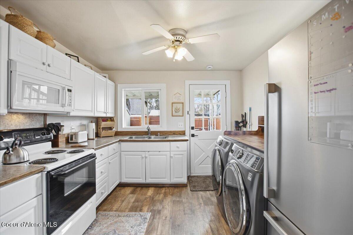 1204 Foster