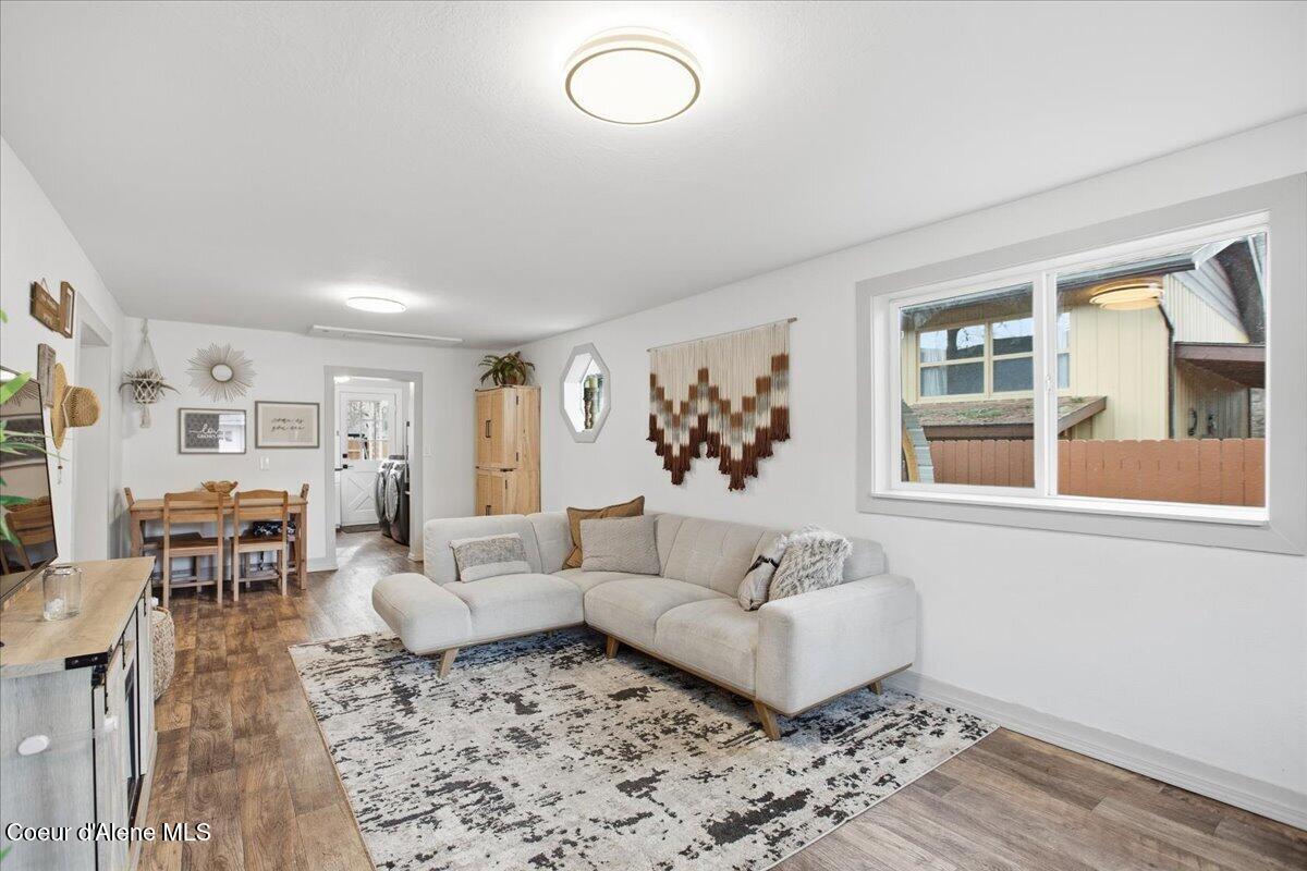 1204 Foster