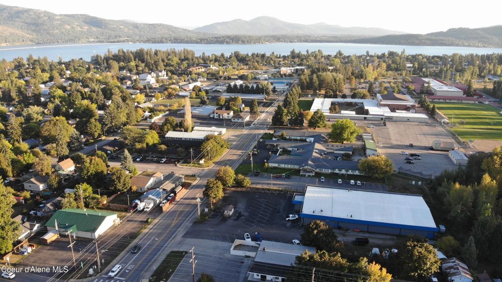 Photo of 102 Division, Sandpoint, ID 83864 (MLS # 25-9811)