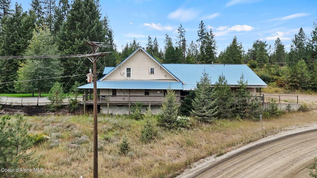 Photo of 6702 Kelso Lake Rd, Athol, ID 83801 (MLS # 25-8230)