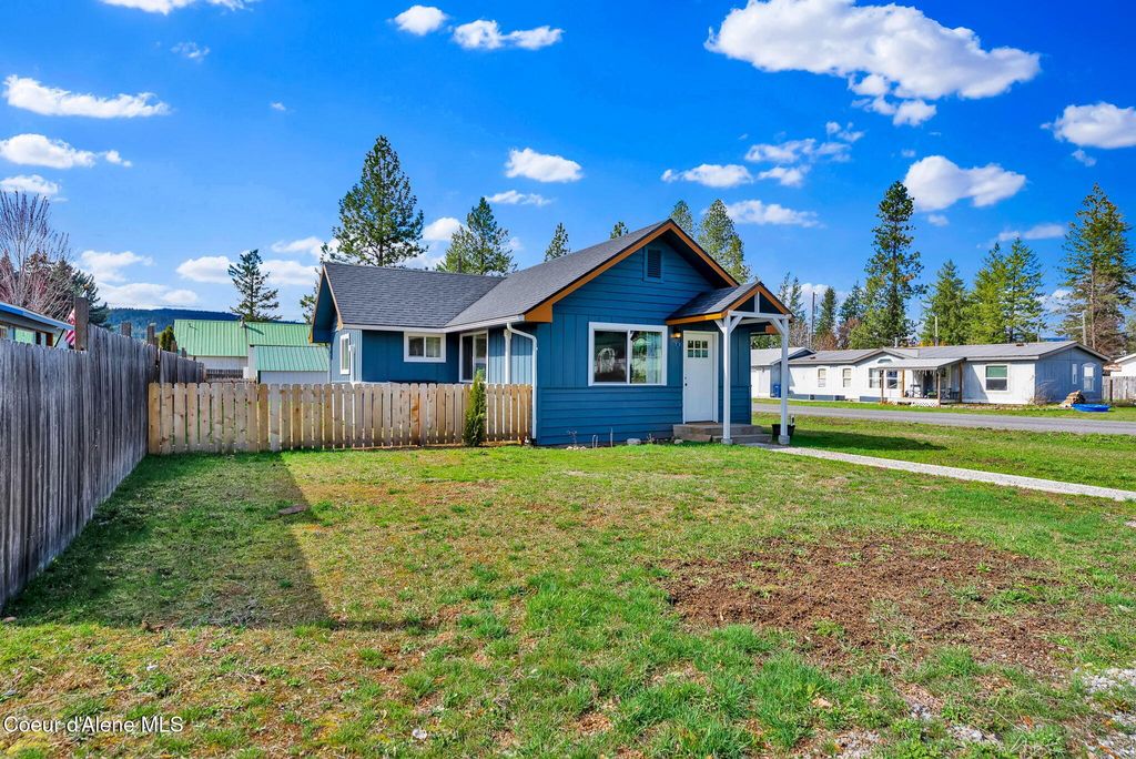 Photo of 32489 7th, Spirit Lake, ID 83869 (MLS # 26-2777)