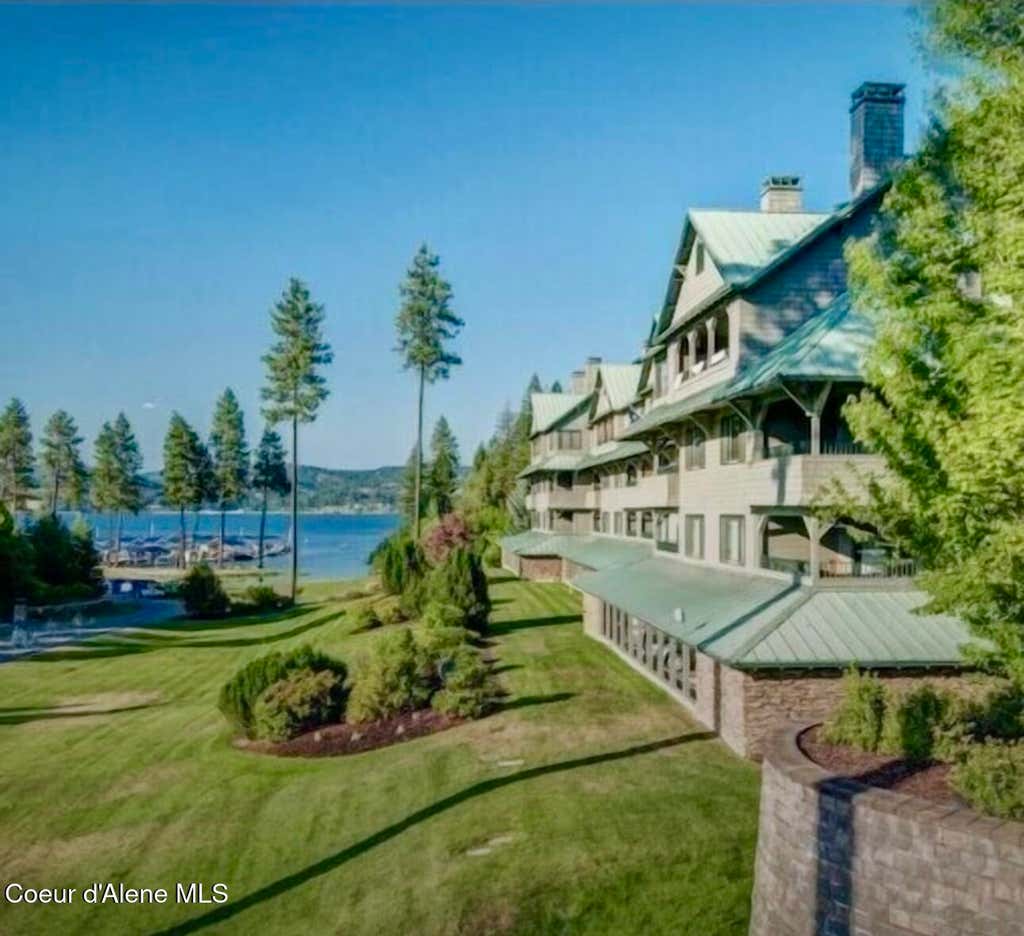 Photo of 4724 Arrow Point Point #APT 104, Harrison, ID 83833 (MLS # 26-8090)