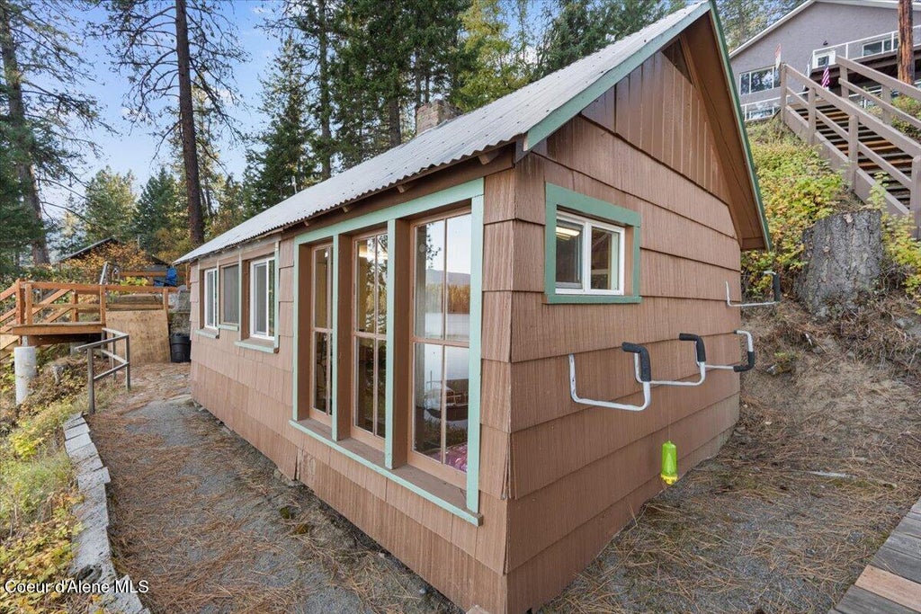 Photo of 14992 SHENANDOAH DR, Hayden, ID 83835 (MLS # 26-10407)