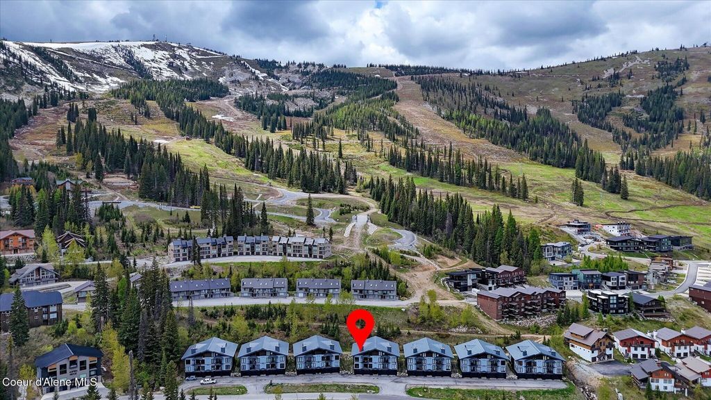 Photo of 155 Crystal Springs Springs # 401, Sandpoint, ID 83864 (MLS # 26-5169)