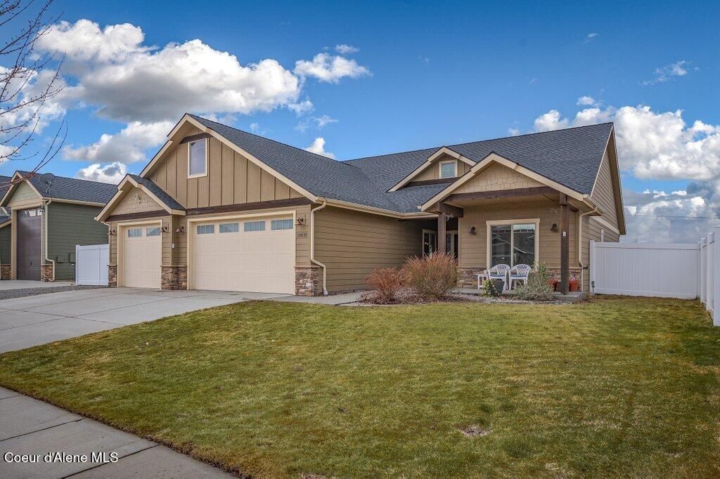 Photo of 10691 Murcia Ln, Hayden, ID 83835 (MLS # 26-1836)