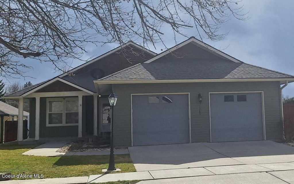 Photo of 1260 Milton Ave, Coeur dAlene, ID 83815 (MLS # 26-2111)