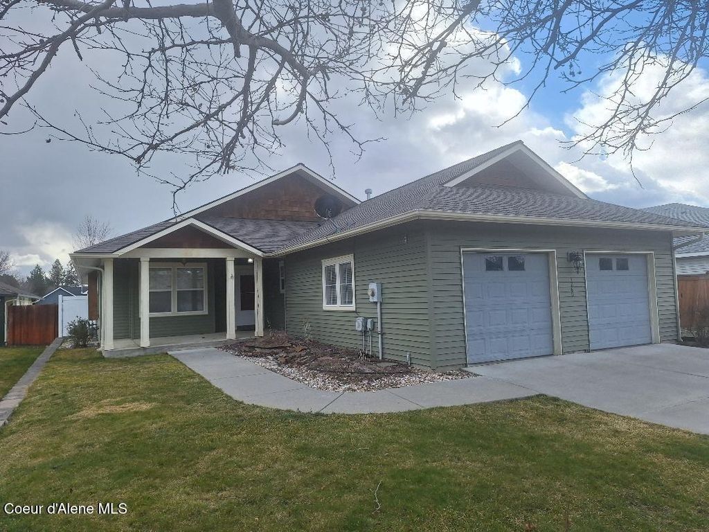 Photo of 1260 Milton Ave, Coeur dAlene, ID 83815 (MLS # 26-2111)