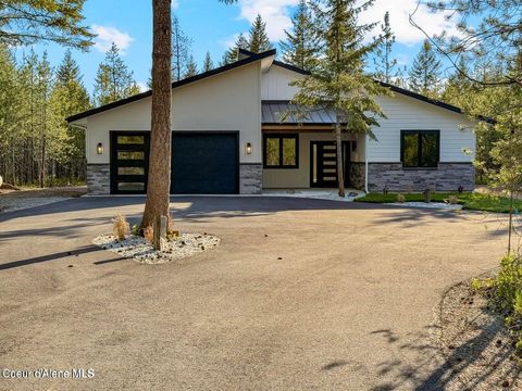 Photo of 624 Satchel, Spirit Lake, ID 83869 (MLS # 25-11531)
