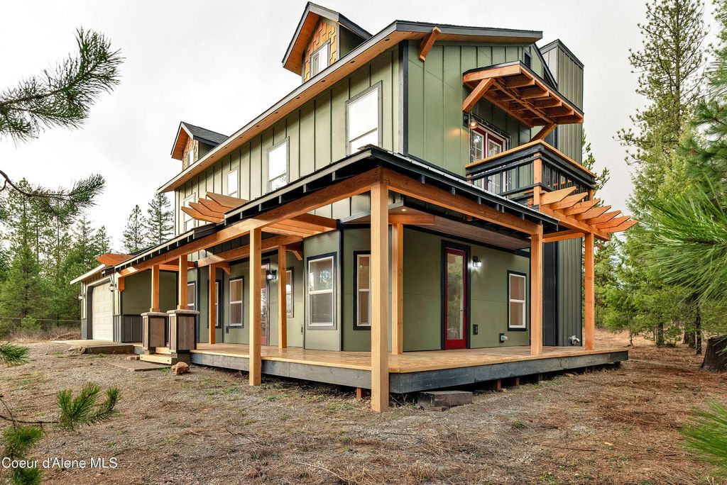 Photo of 81 Angelina Way, Priest River, ID 83856 (MLS # 26-39)