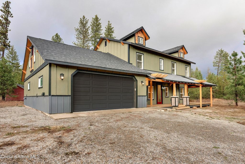 Photo of 81 Angelina Way, Priest River, ID 83856 (MLS # 26-39)