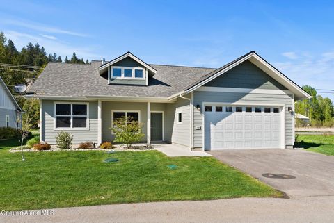 Single Family Residence in Dover ID 75 Hanson Ct.jpg