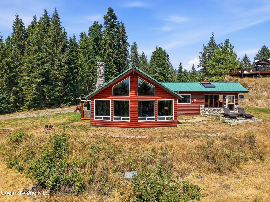 Photo of 15504 Osprey LN, Newman Lake, WA 99025 (MLS # 26-8018)