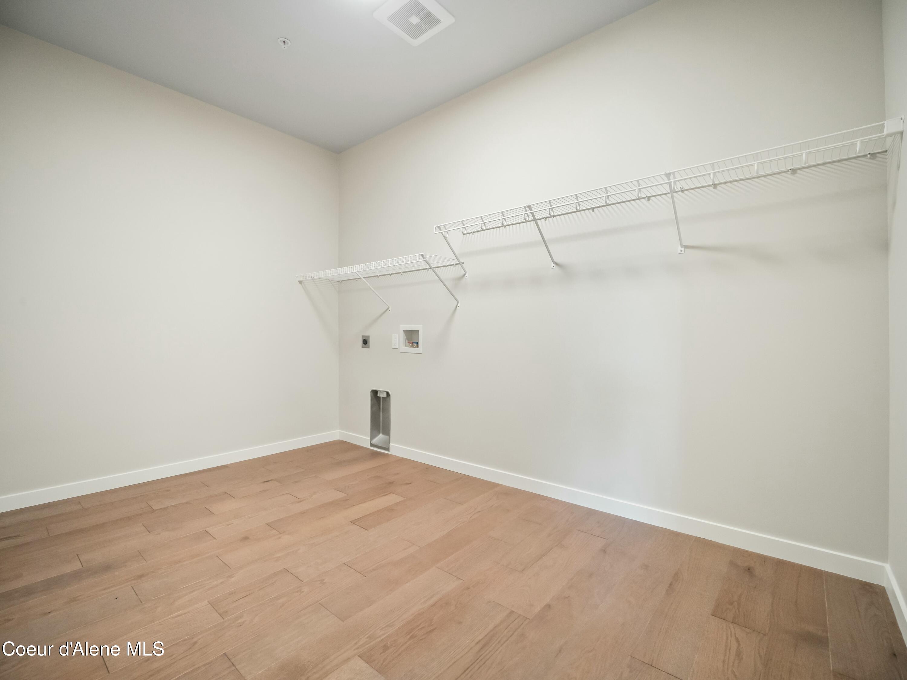 993 E Railroad Avenue, Post Falls, Texas image 38