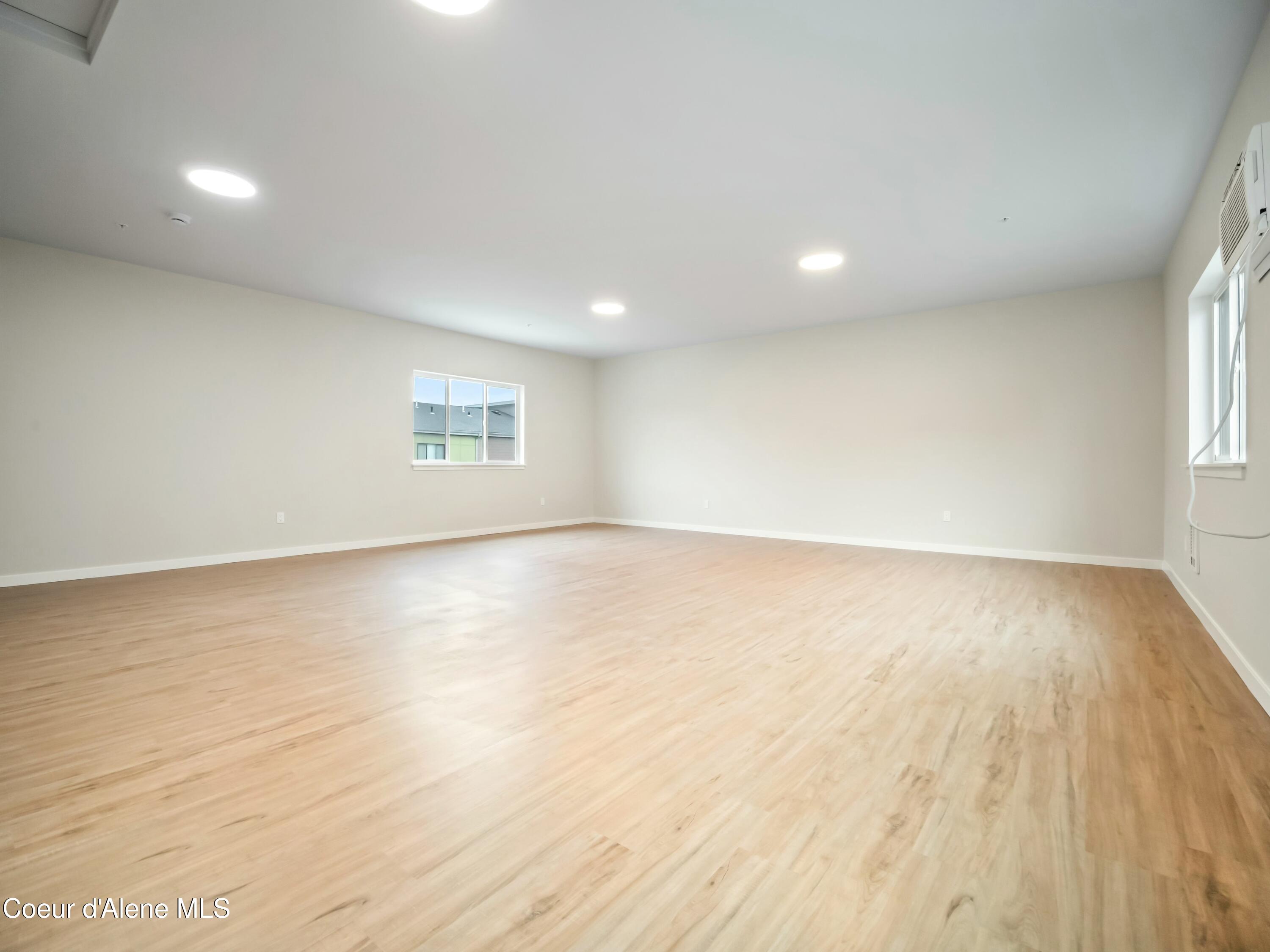 993 E Railroad Avenue, Post Falls, Texas image 40