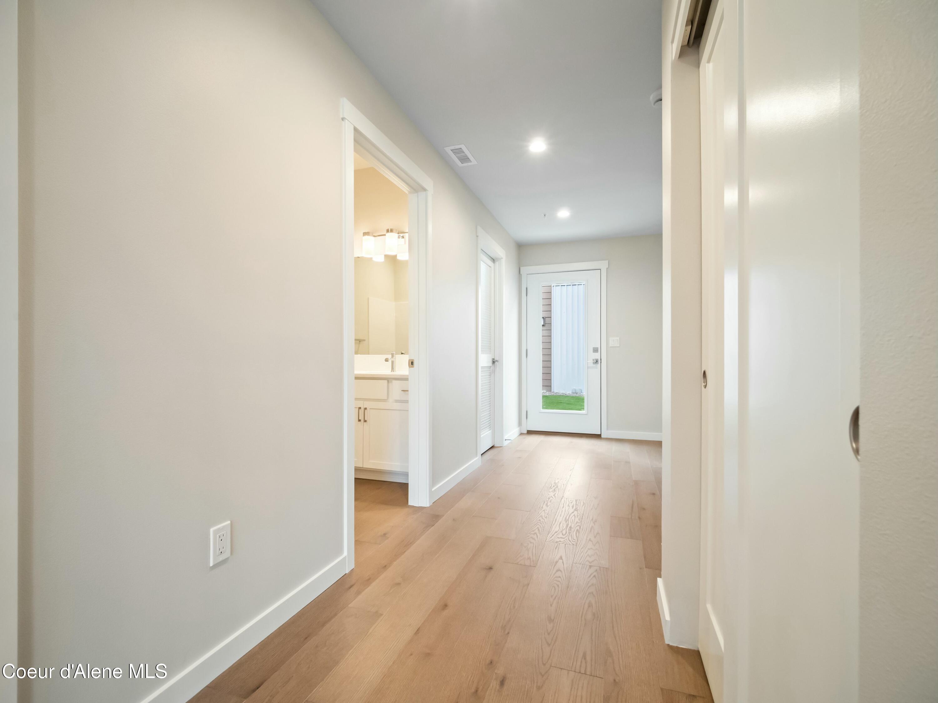 993 E Railroad Avenue, Post Falls, Texas image 9