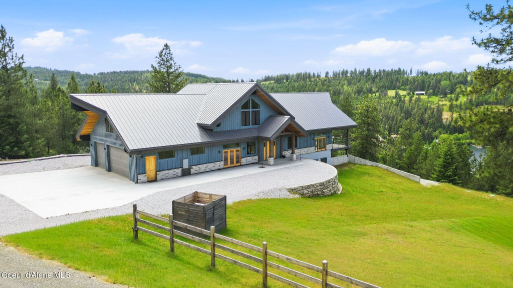 Photo of 4440 Lisa Rd, Harrison, ID 83833 (MLS # 26-3604)