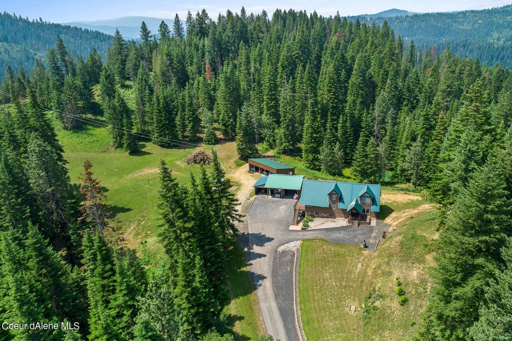 Photo of 14105 Marie Creek Creek, Coeur dAlene, ID 83814 (MLS # 25-3914)