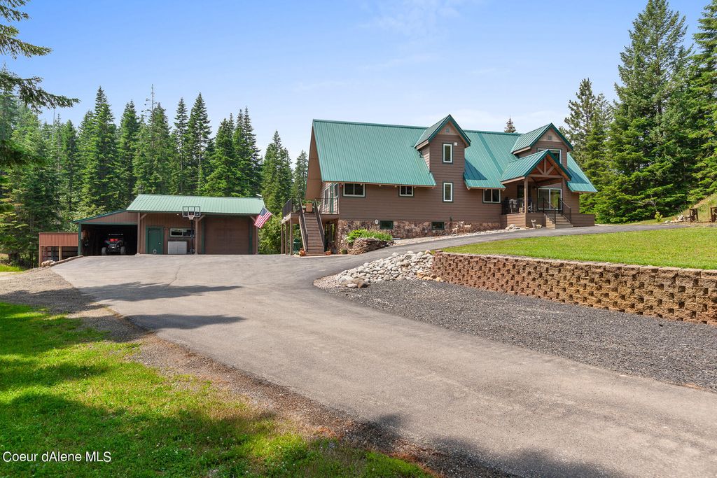 Photo of 14105 Marie Creek Creek, Coeur dAlene, ID 83814 (MLS # 25-3914)