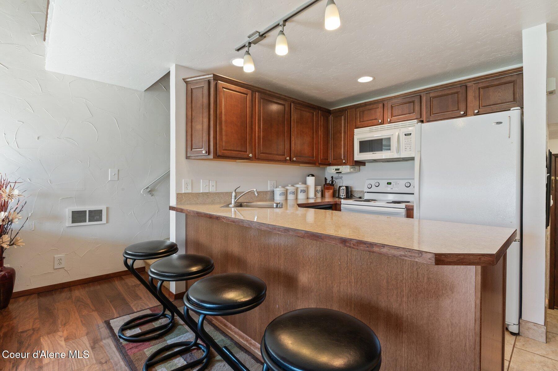 301 Iberian Wy #207, Sandpoint, Alaska image 12