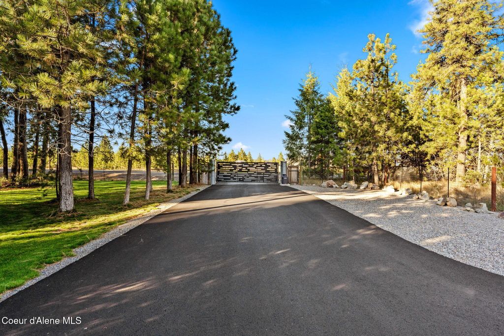 Photo of 300 SEASONS Rd, Athol, ID 83801 (MLS # 26-1838)