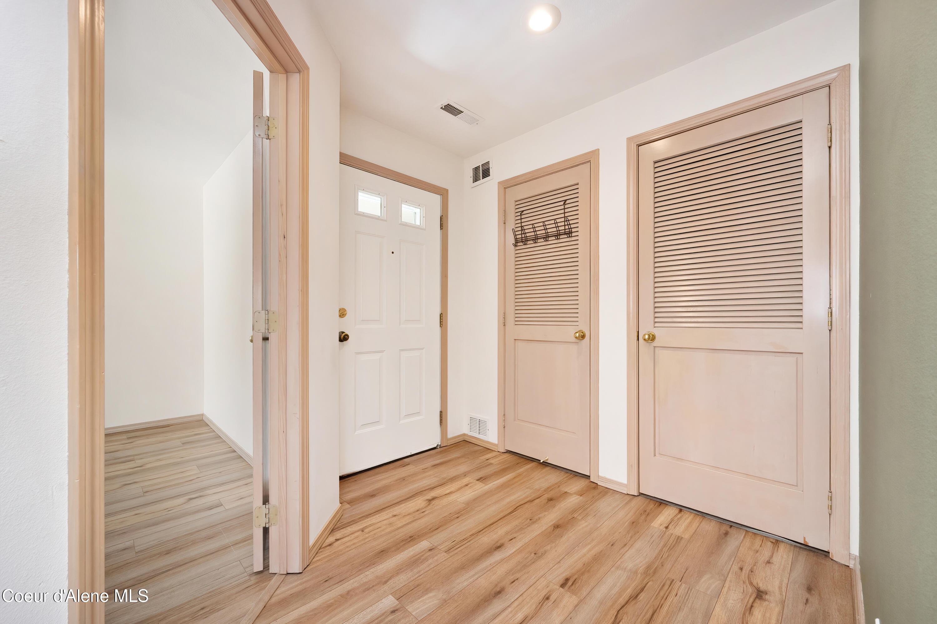 8383 N Village Dr #3, Hayden, Idaho image 5