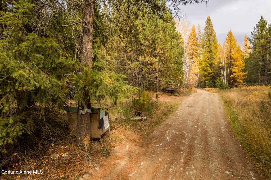 Photo of 533586 U.S. 95, Bonners Ferry, ID 83805 (MLS # 26-10566)