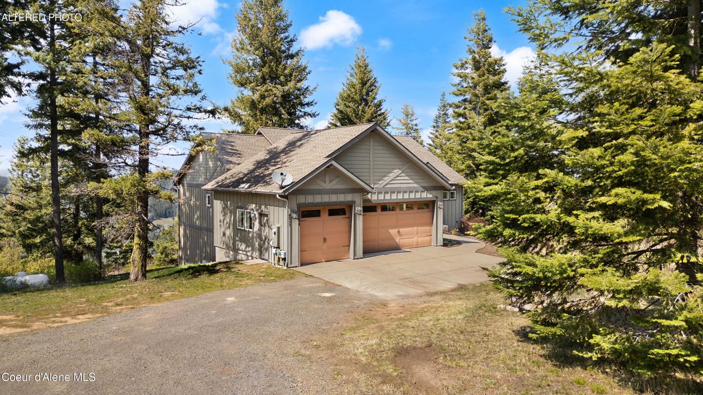 Photo of 8517 Eagle Ridge Ridge, Coeur dAlene, ID 83814 (MLS # 25-3936)