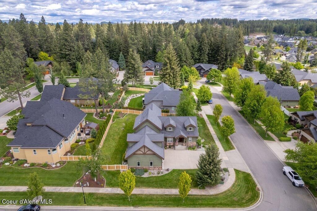 Photo of 724 Arena Loop, Hayden, ID 83835 (MLS # 25-5157)