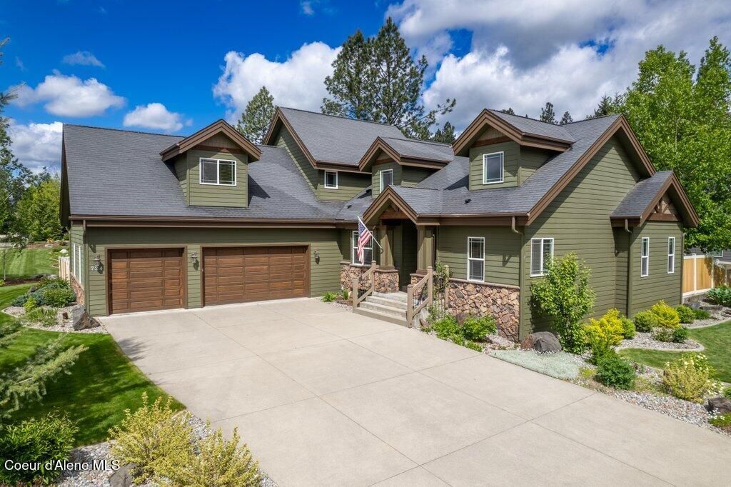 Photo of 724 Arena Loop, Hayden, ID 83835 (MLS # 25-5157)