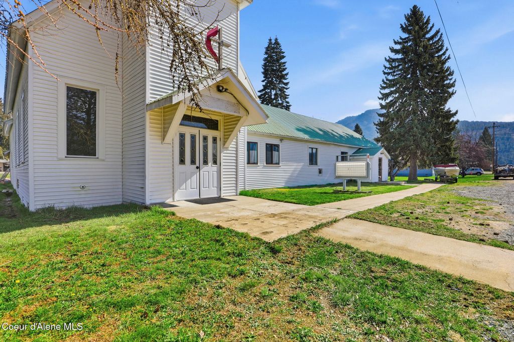 Photo of 116 2nd Ave, Clark Fork, ID 83811 (MLS # 26-3567)