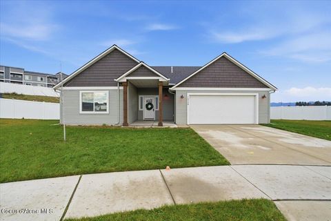 Photo of 12726 CAVANAUGH Dr, Rathdrum, ID 83858 (MLS # 25-11199)