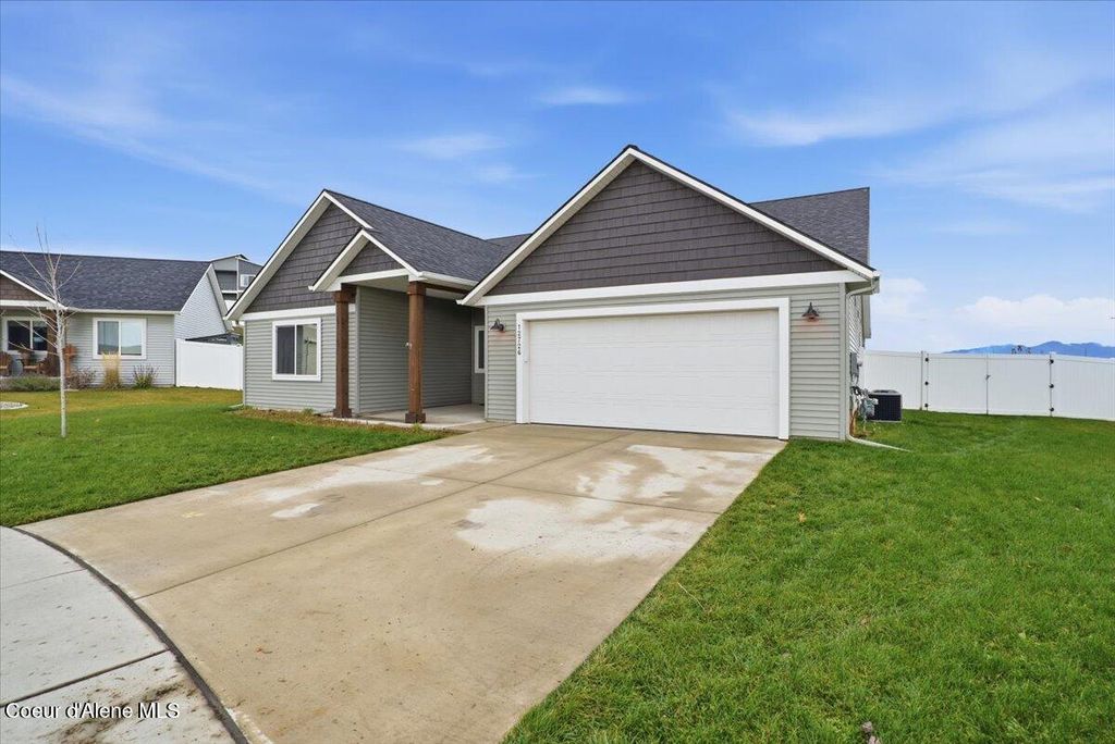 Photo of 12726 CAVANAUGH Dr, Rathdrum, ID 83858 (MLS # 25-11199)