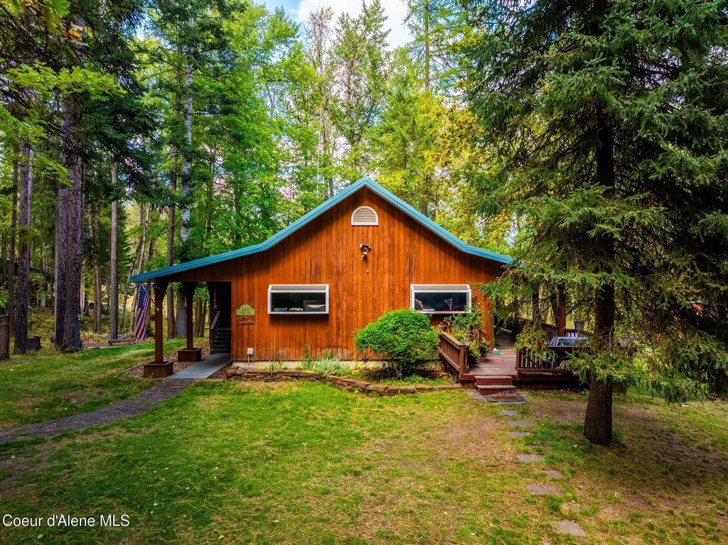 Photo of 182 Fern Ln, Cocolalla, ID 83813 (MLS # 25-9862)