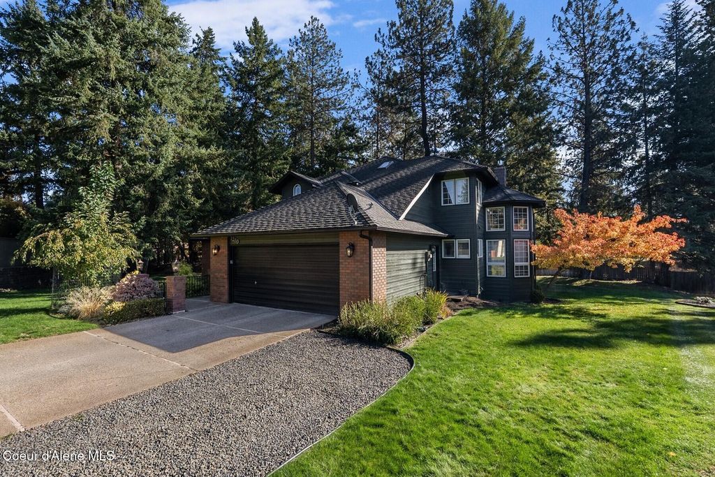 Photo of 1280 Glenmore Ct, Hayden, ID 83835 (MLS # 25-8906)