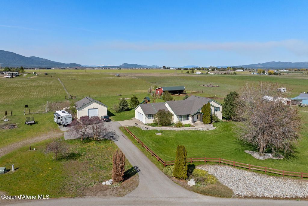 Photo of 7125 ORCHARD, Post Falls, ID 83854 (MLS # 25-7935)