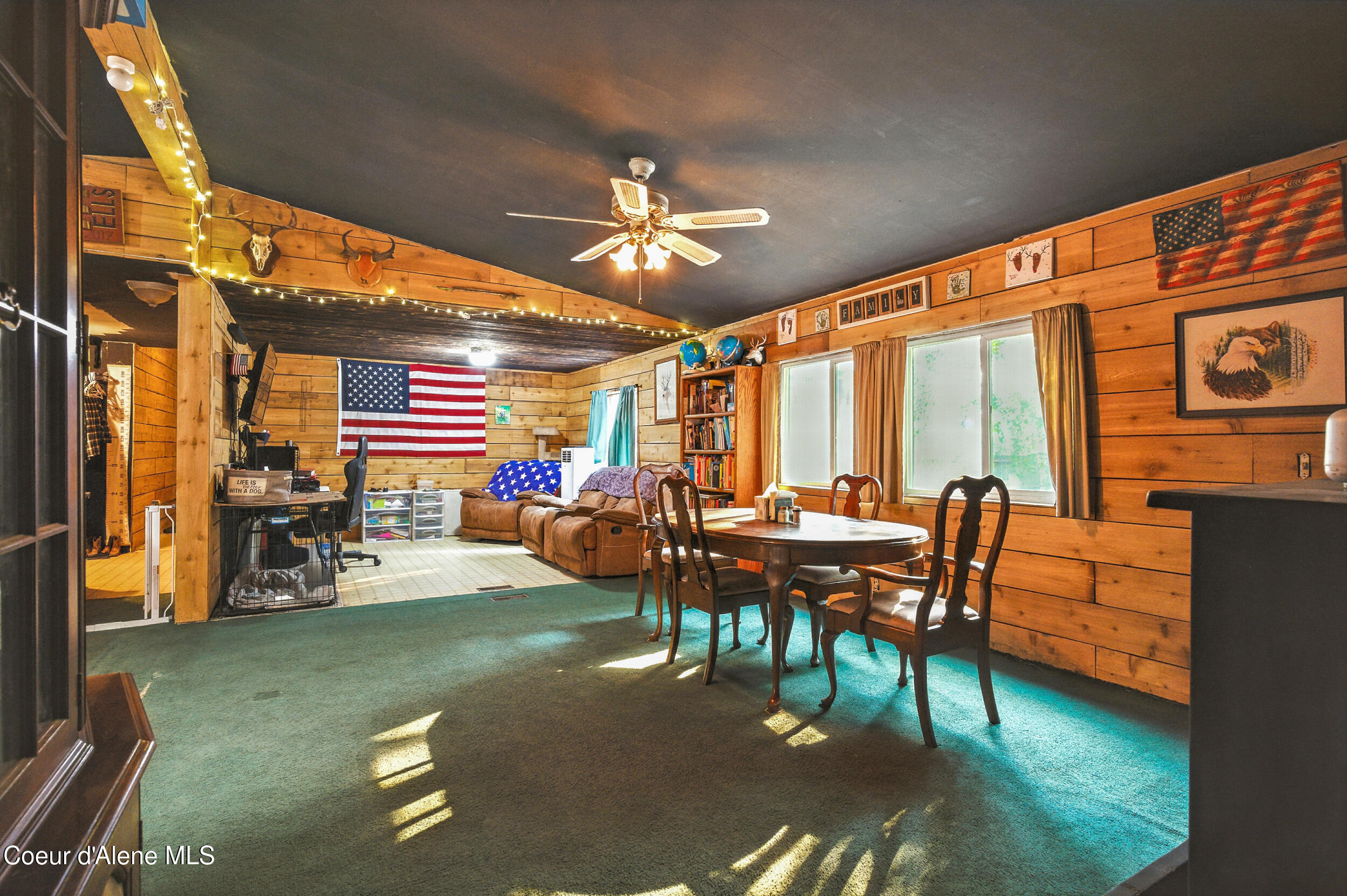 Sagle, Idaho 83860, United States, 3 Bedrooms Bedrooms, ,2 BathroomsBathrooms,Residential,Pending,205699