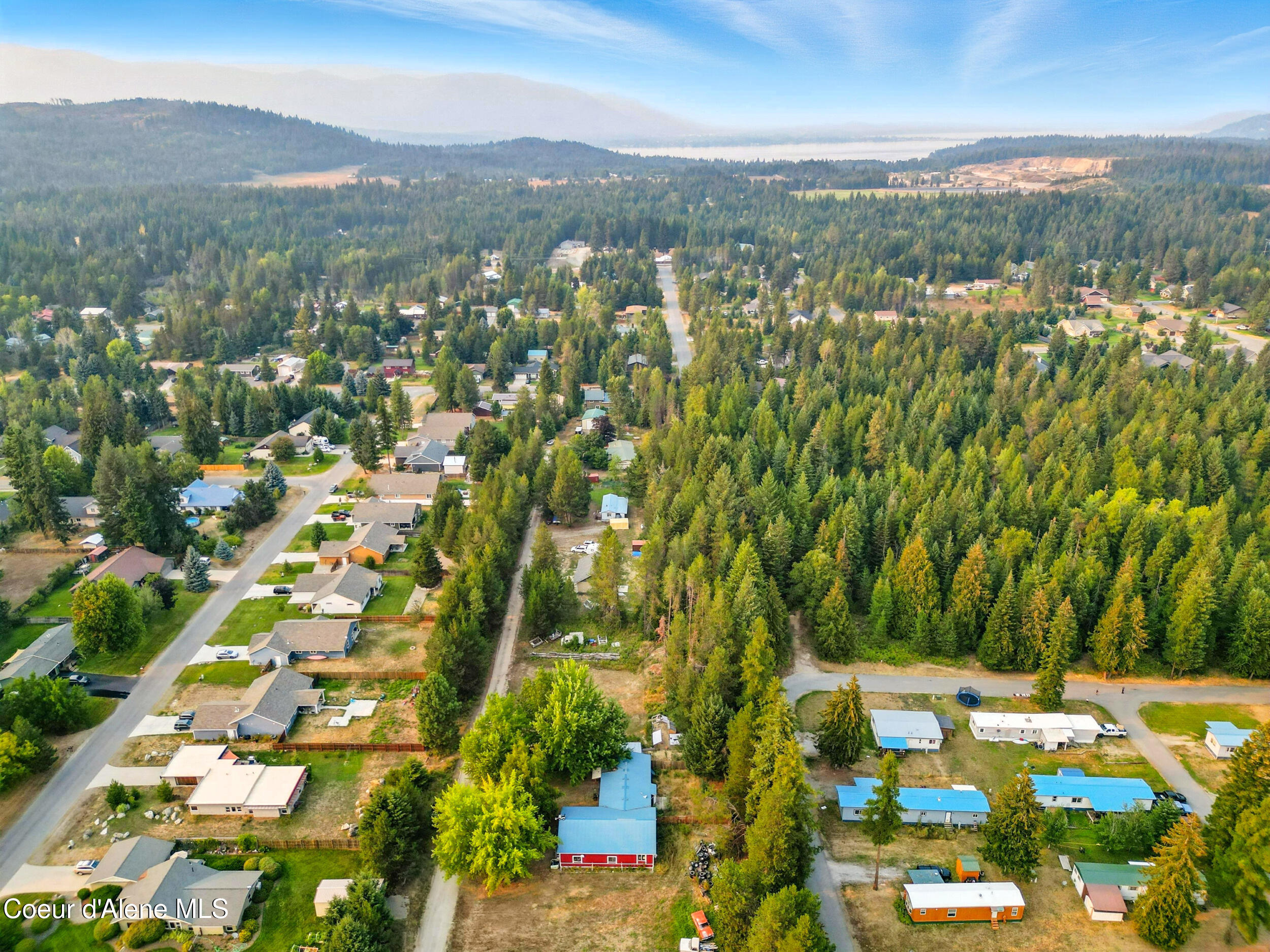 Sagle, Idaho 83860, United States, 3 Bedrooms Bedrooms, ,2 BathroomsBathrooms,Residential,Pending,205699