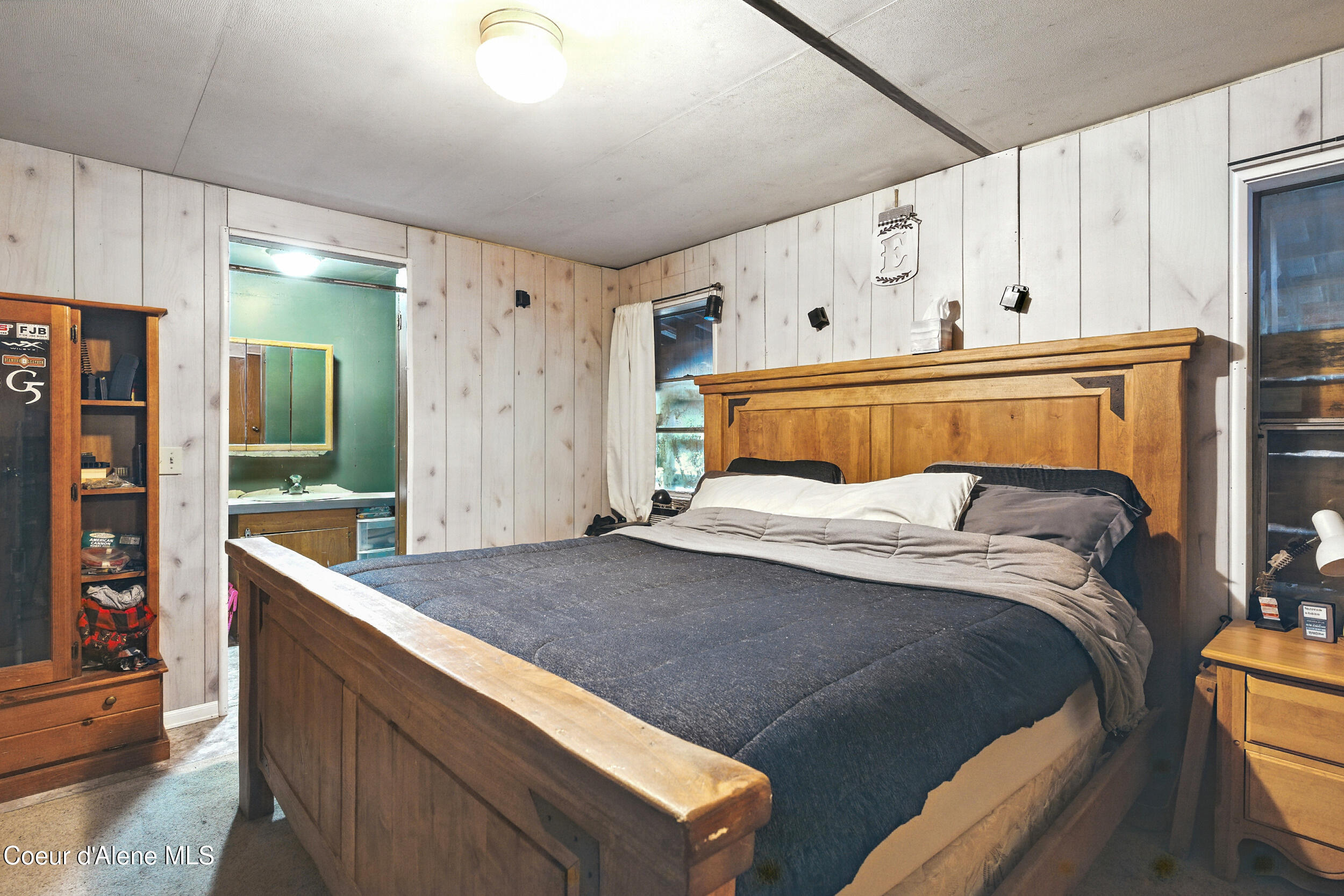 Sagle, Idaho 83860, United States, 3 Bedrooms Bedrooms, ,2 BathroomsBathrooms,Residential,Pending,205699