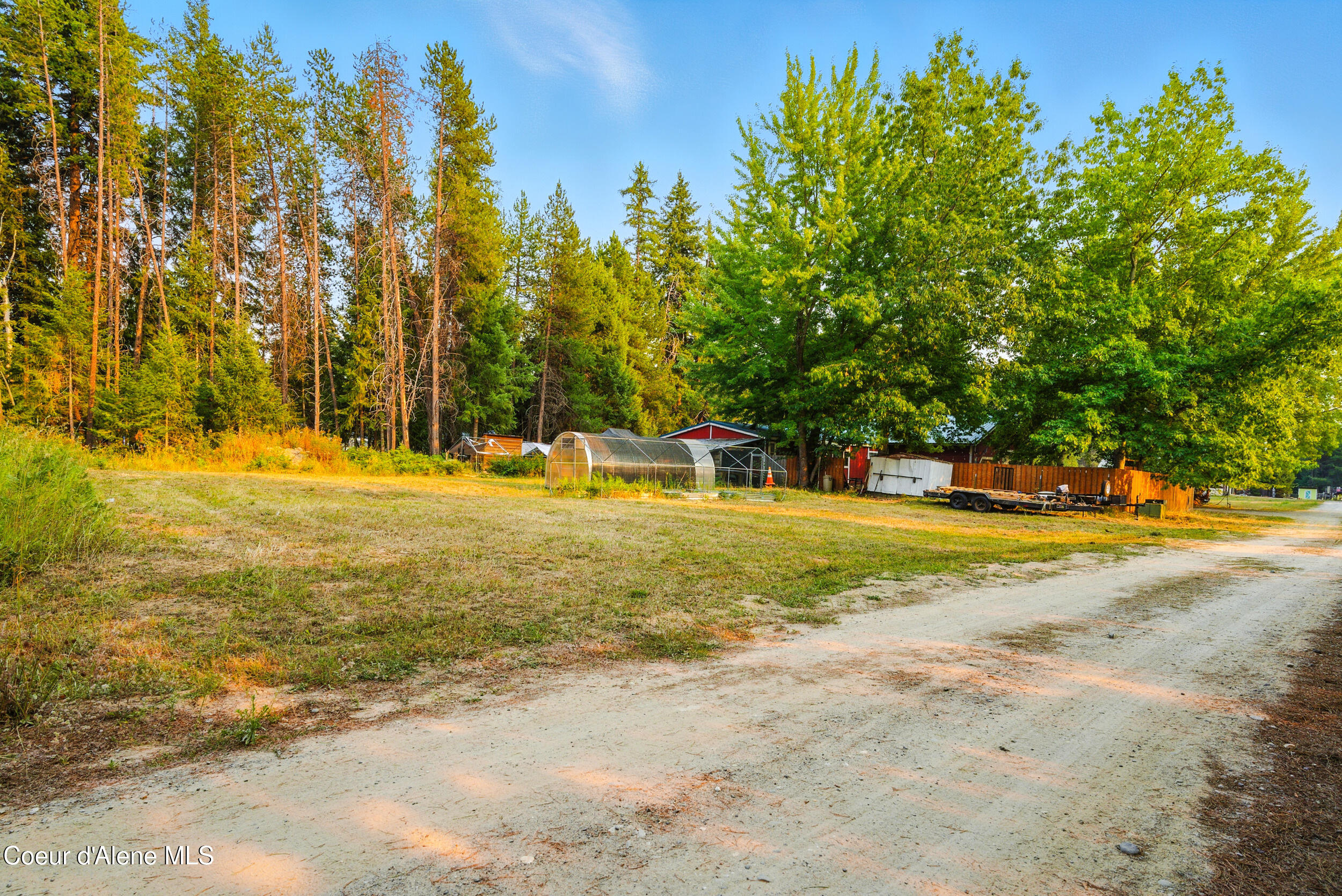 Sagle, Idaho 83860, United States, 3 Bedrooms Bedrooms, ,2 BathroomsBathrooms,Residential,Pending,205699