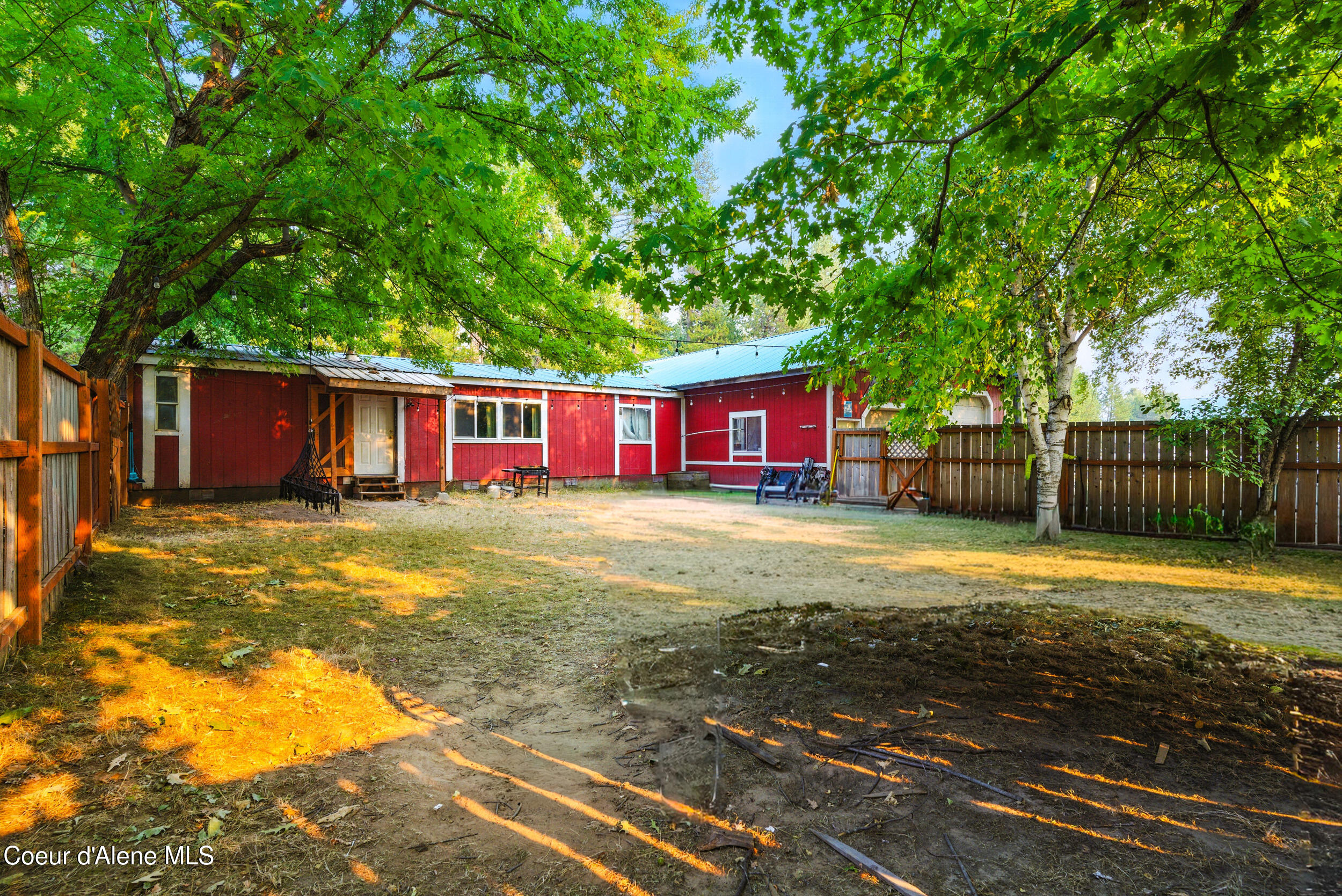 Sagle, Idaho 83860, United States, 3 Bedrooms Bedrooms, ,2 BathroomsBathrooms,Residential,Pending,205699