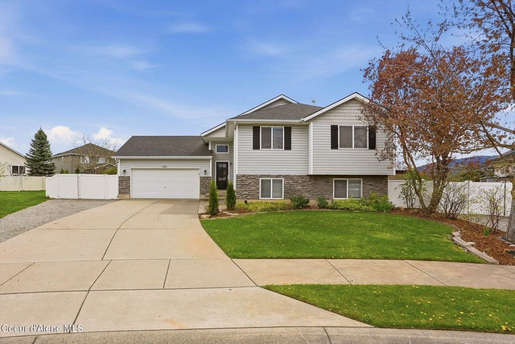 Photo of 280 Tiger Ave, Post Falls, ID 83854 (MLS # 26-3940)