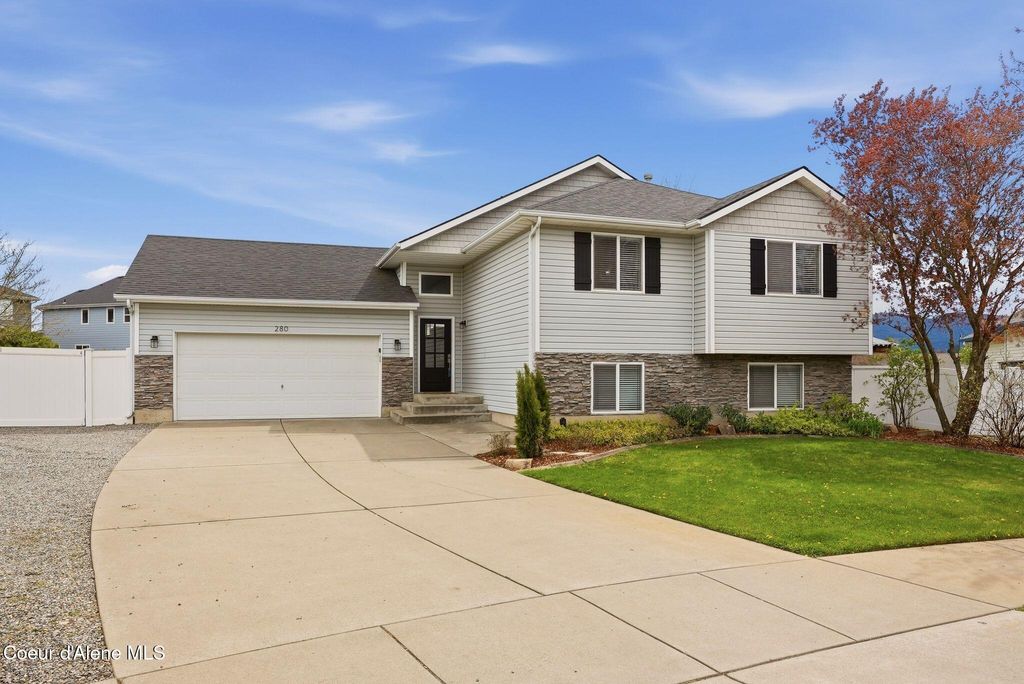 Photo of 280 Tiger Ave, Post Falls, ID 83854 (MLS # 26-3940)