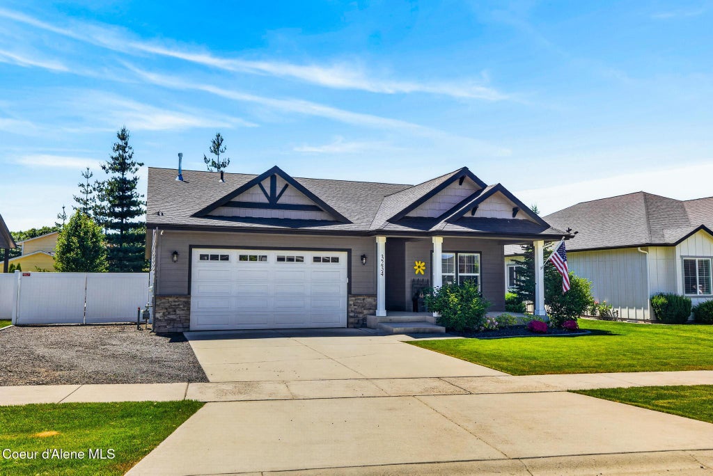 Photo of 3234 GIOVANNI Ln, Hayden, ID 83835 (MLS # 26-6616)