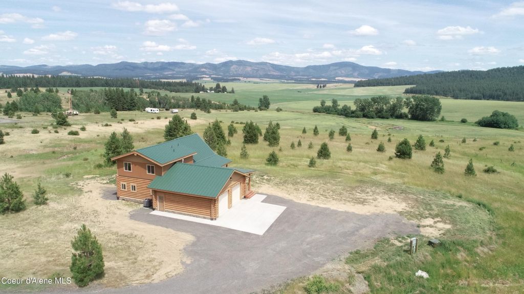 Photo of 293 VINE MAPLE, Desmet, ID 83824 (MLS # 25-6661)