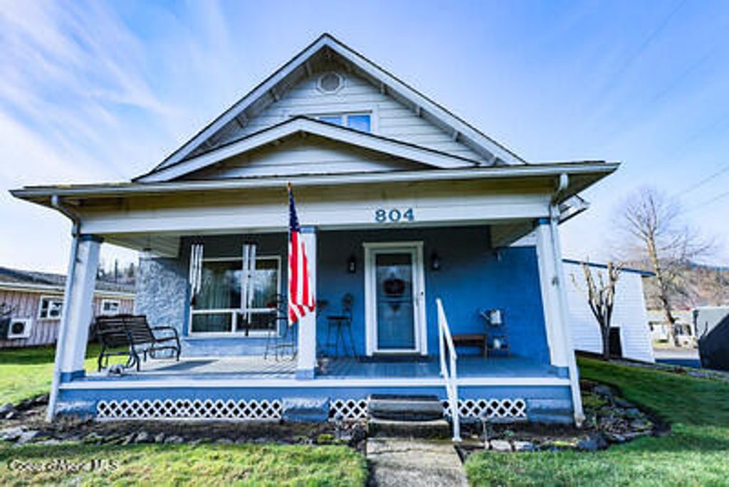 Photo of 804 Maple St, Kamiah, ID 83536 (MLS # 26-1437)